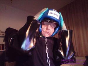 Wolfselb im extrem-gear